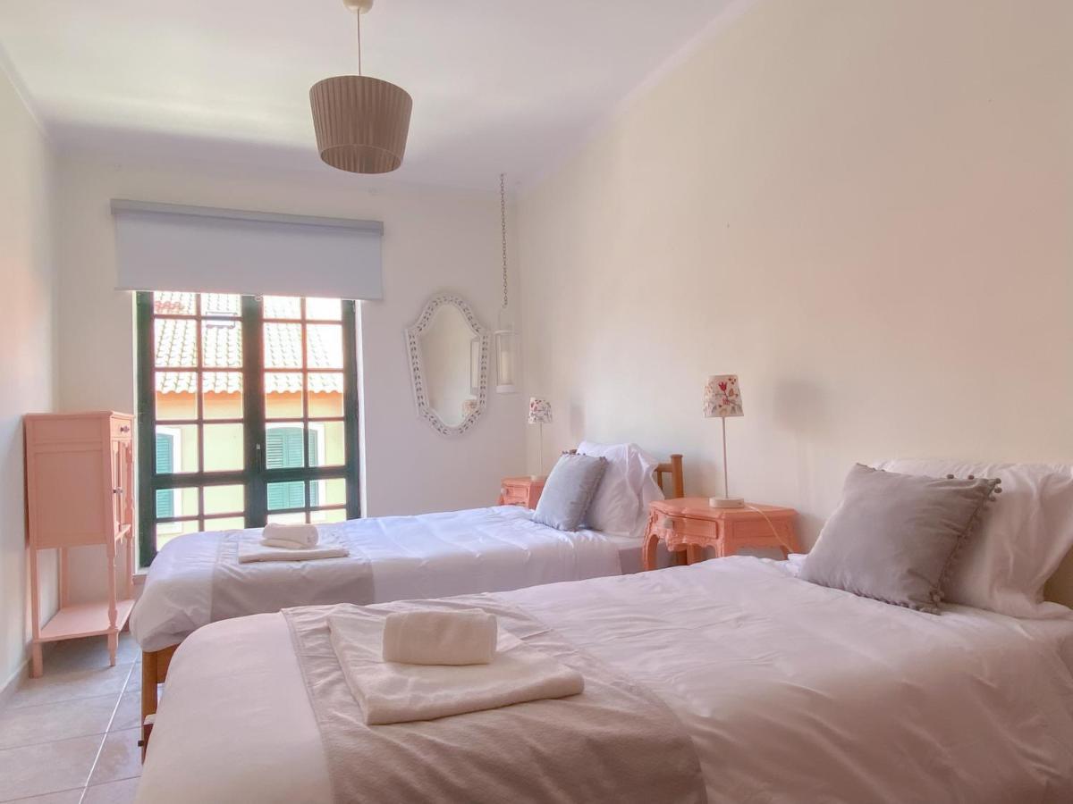 Supertubos Beach Villa Atouguia Da Baleia Luaran gambar